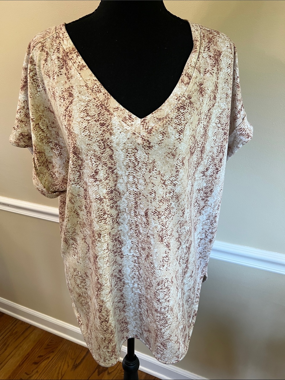 Cupio Cream and Brown Snake-Print V-Neck Blouse